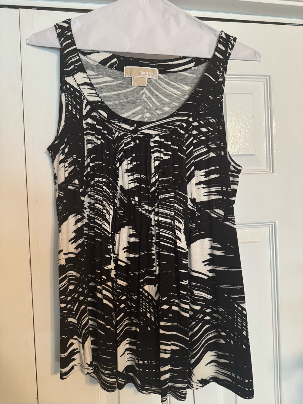 Michael Kors Black & White Abstract Sleeveless Tank